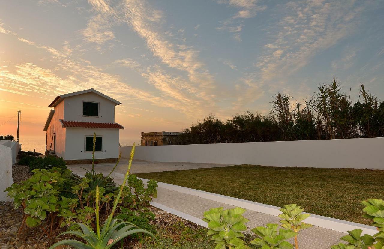 Villa Over The Ocean In Magoito-Sintra Luaran gambar